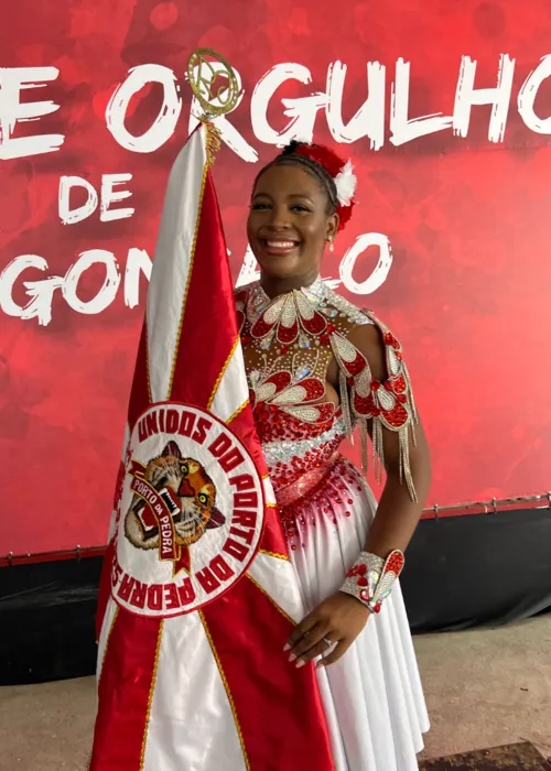 As atividades acontecerão sempre às quintas às 19h com a  orientação da porta-bandeira Joyce Santos