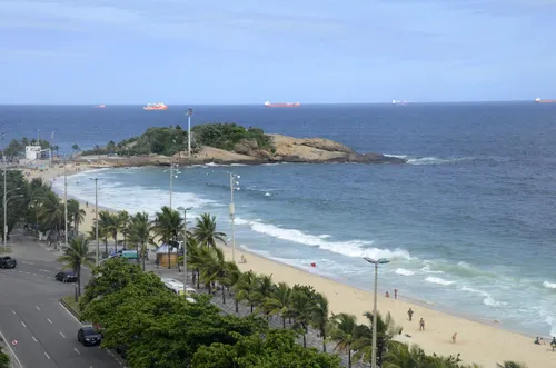 Regras definem horários de funcionamento, controle de fluxos e autorização de atividades econômicas e culturais