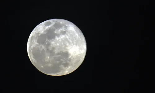 A lua poderá ser vista na manhã deste sábado (3)