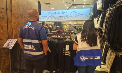 Equipes do Procon flagrou irregularidades nos shoppings fiscalizados