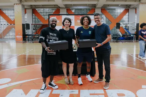 A visita da Rafaela Silva e do Negrete tem um valor simbólico enorme