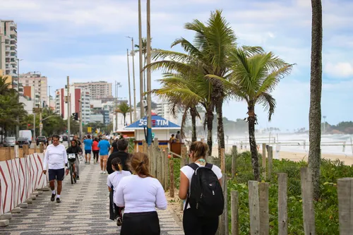 Entre as áreas mais afetadas estão o Rio, Niterói, Maricá, além de cidades do Sul Fluminense e da Região dos Lagos