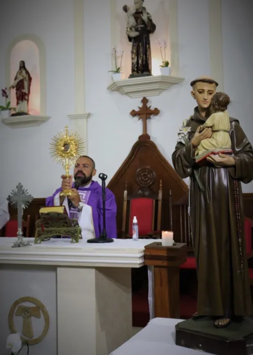 A igreja de Santo Antônio, em São Gonçalo, fica no bairro da Covanca