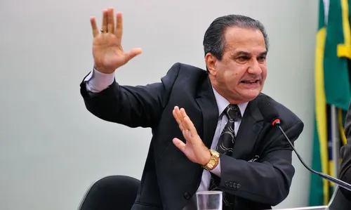 Ele criticou a acusação que gerou as medidas cautelares