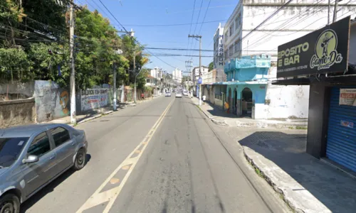 A Avenida Dezoito do Forte é uma das vias que tiveram o comércio fechado após o decreto