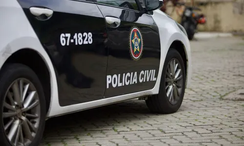 Trio foi identificado e preso por agentes da Polícia Civil