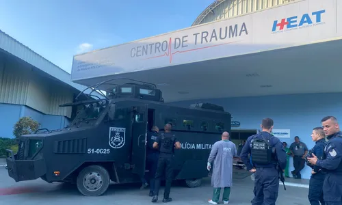Os feridos foram levados para o Heat no caveirão da PM