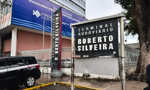 Espaço virou alvo de constantes denúncias por conta de inúmeras pessoas em situação de rua se abrigando no local