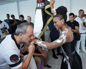 Imagem ilustrativa da imagem Cabral desiste de ser enredo de escola de samba: 'Não é o momento'
