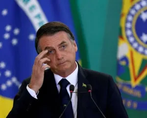 Imagem ilustrativa da imagem Maioria do TSE mantém decisão que declarou Bolsonaro inelegível