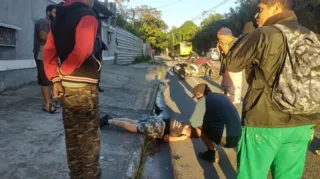 Imagem ilustrativa da imagem Idosa é atropelada por carro em São Gonçalo; motorista fugiu