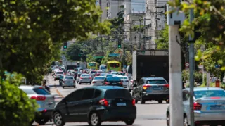 Imagem ilustrativa da imagem Trânsito de Icaraí, em Niterói, sofre alterações; veja o que muda