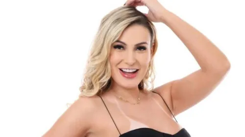 Filho da ex-Miss Bumbum foi o responsável em registrar o momento