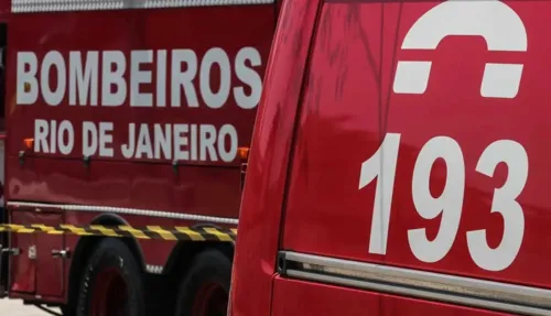 O Corpo de Bombeiros esteve no local, mas a vítima recusou atendimento