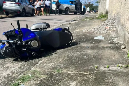 Uma moto roubada foi recuperada