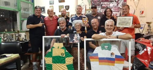 Time 'Niterói Rugby Football Clube' se reunirão recentemente para festejar o lançamento