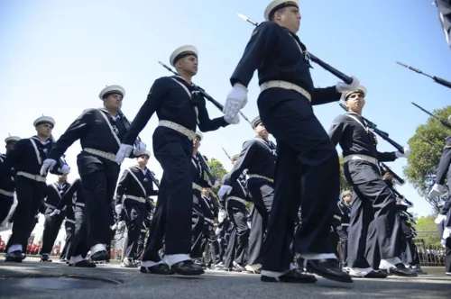 Desfile teve a participação do Exército Brasileiro, da Marinha do Brasil, da Força Aérea Brasileira, entre outros