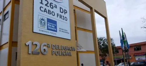 Idoso foi chamado no portão e atingido por tiros