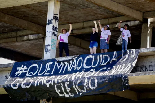 Ato na frente da Maternidade da mulher no Colubandê - Lucas Alvarenga