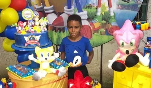 Lucas foi levado para o hospital por seus familiares