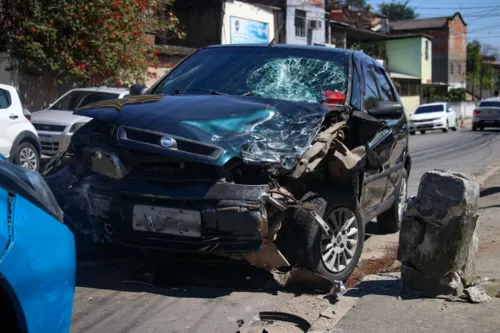 Carro usado pelos criminosos