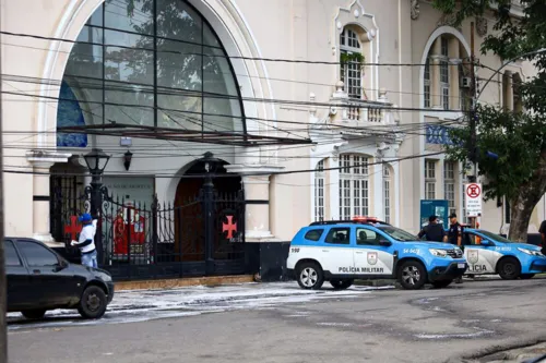 A PM informou ainda que o policiamento permaneceu reforçado nos arredores do estádio