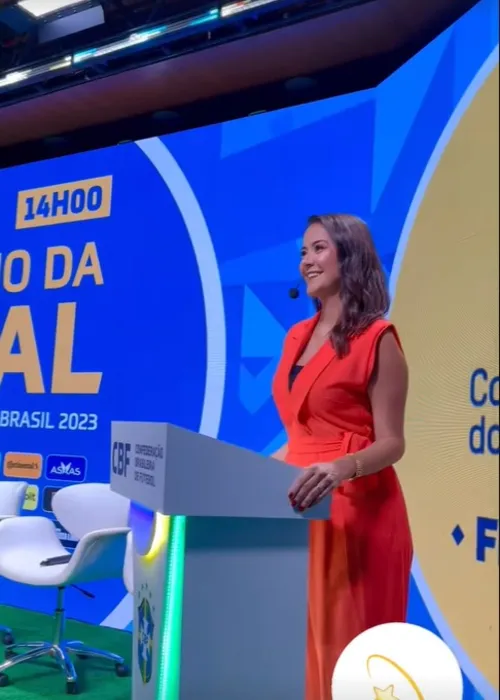 Lívia apresentou sorteio da final da Copa do Brasil nesta segunda