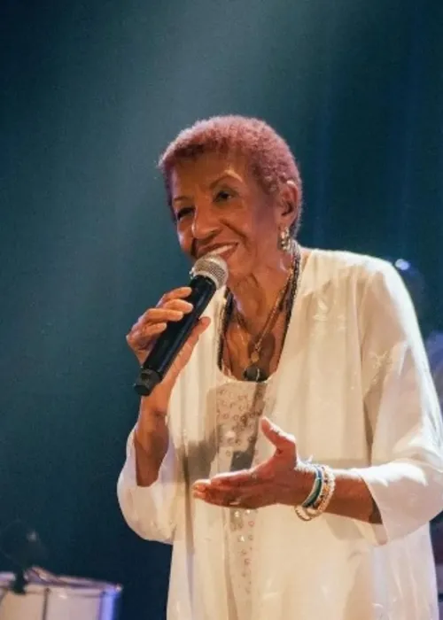 Cantora Leci Brandão, de 79 anos