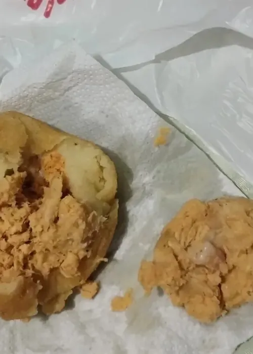 Dente humano estava no recheio da coxinha