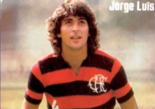 Jorge Luís iniciou sua carreira no futebol aos 13 anos