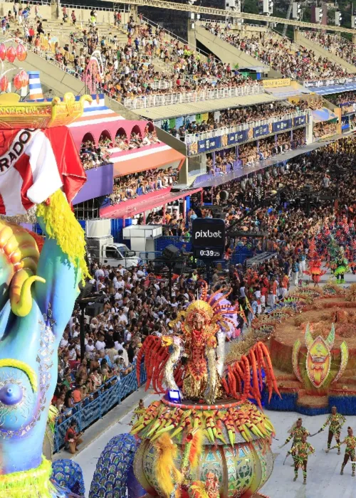 Quatro escolas do Grupo Especial vão se apresentar em cada dia de desfile