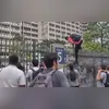 Imagem ilustrativa da imagem Estudantes invadem Uerj mesmo com ordem de desocupação; vídeo
