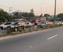 Imagem ilustrativa da imagem Arrastão em rodovia de São Gonçalo assusta motoristas; vídeo