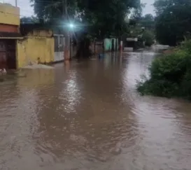 Chuva atinge Rio e Baixada e provoca alagamentos; vídeo