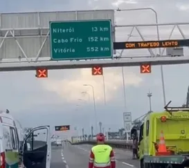 Ponte Rio-Niterói é fechada nos dois sentidos; vídeo