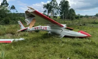 Imagem ilustrativa da imagem Avião cai e ex-prefeito sobrevive no Rio Grande do Sul