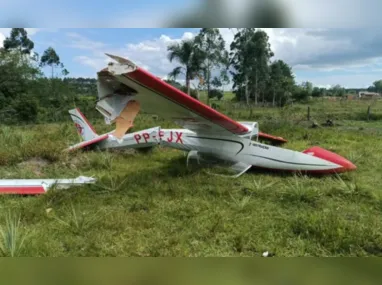 Imagem ilustrativa da imagem Avião cai e ex-prefeito sobrevive no Rio Grande do Sul