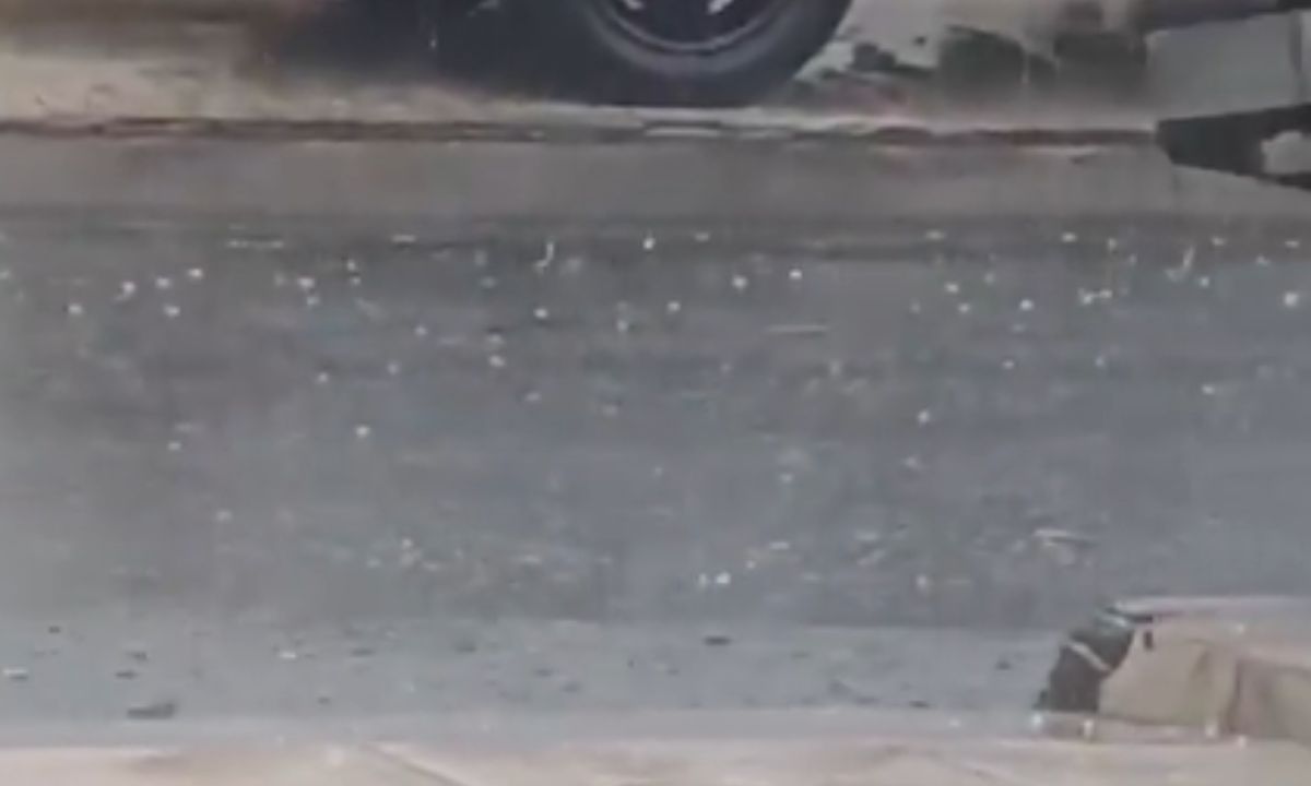 Chuva de granizo surpreende moradores da Baixada; vídeo