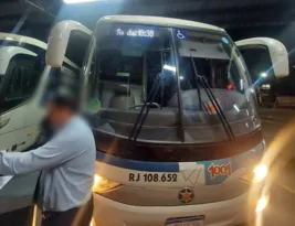 Imagem ilustrativa da imagem Atraso de ônibus deixa passageiros indignados em Niterói