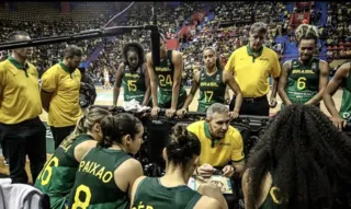 Imagem ilustrativa da imagem Basquete: seleção feminina perde e não consegue vaga na Olimpíada