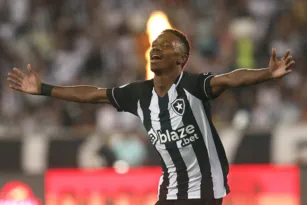 Imagem ilustrativa da imagem Botafogo encaminha retorno de atacante para temporada 2024