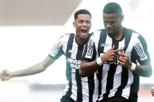 Imagem ilustrativa da imagem Botafogo vence Bangu e mantém consistência no Carioca
