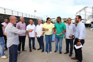 Imagem ilustrativa da imagem Caminho Niemeyer recebe desfiles de escolas de samba de Niterói