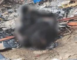 Imagem ilustrativa da imagem Cena de horror: corpo carbonizado é abandonado em rua de SG