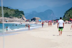 Imagem ilustrativa da imagem Confira as praias liberadas ao banho no Rio e Niterói no feriadão