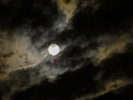 Imagem ilustrativa da imagem Eclipse lunar poderá ser visto no Brasil nesta segunda; confira