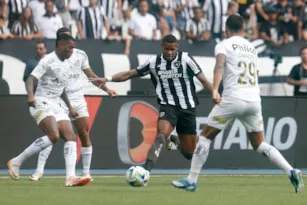 Imagem ilustrativa da imagem Em partida acirrada, Botafogo empata com o Santos no Engenhão