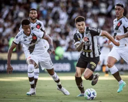 Imagem ilustrativa da imagem Embalado, Vasco encara o Santos na Vila Belmiro pelo Brasileirão