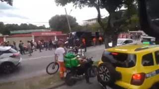 Imagem ilustrativa da imagem Feridos após tombamento de ônibus na Zona Norte do Rio