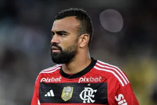 Imagem ilustrativa da imagem Flamengo anuncia renovação de contrato de Fabrício Bruno